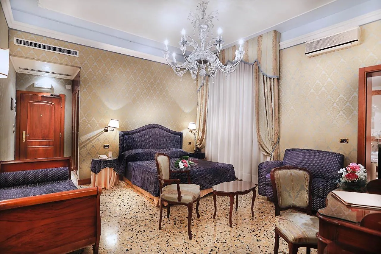 ונציה Hotel Colombina איטליה