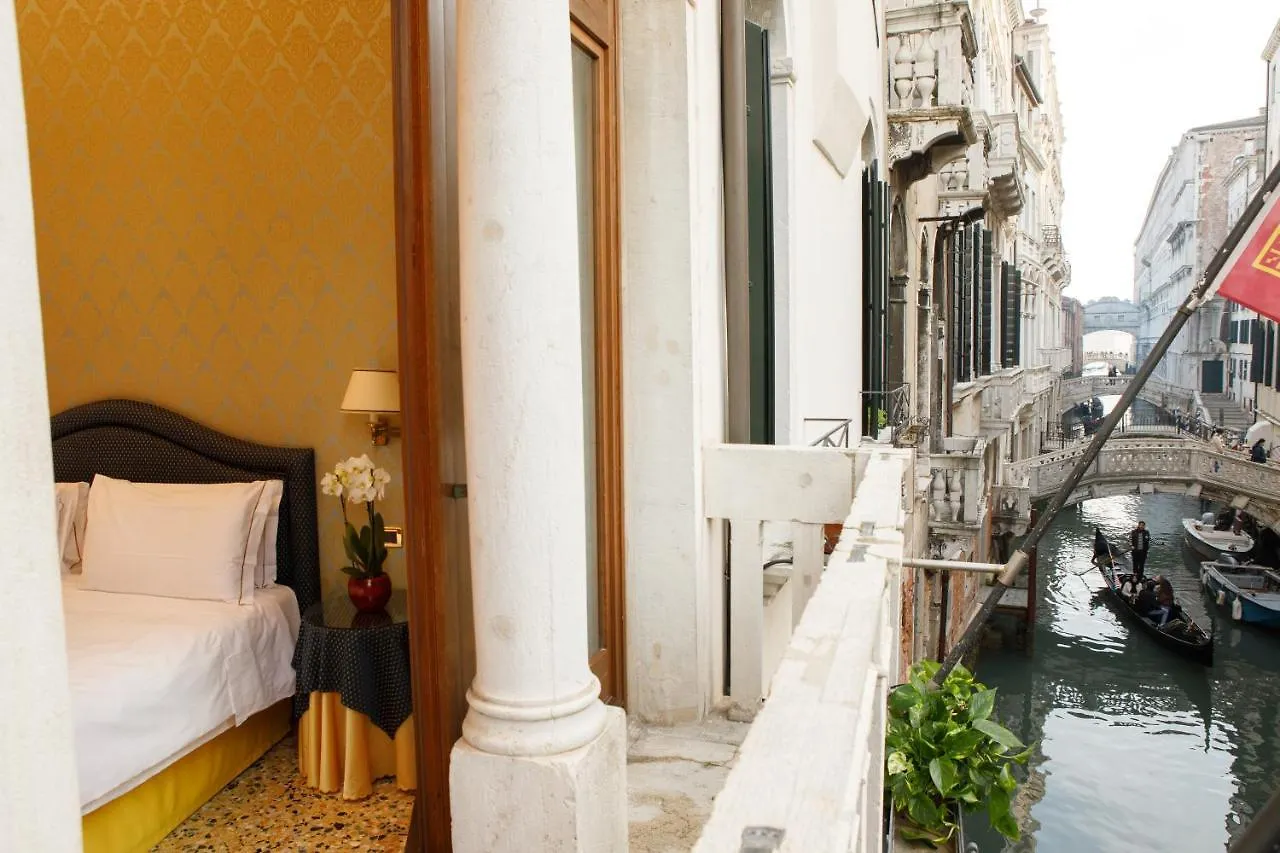 Hotel Colombina Venezia