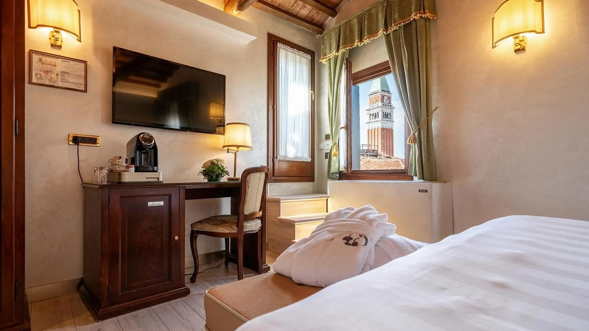 Hotel Colombina Venezia Italia